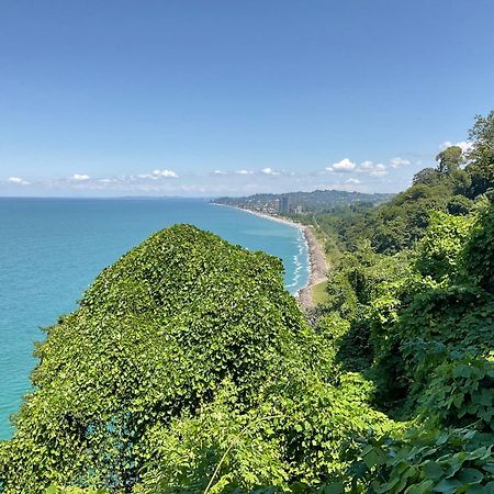 Babi Home Batumi Bagian luar foto