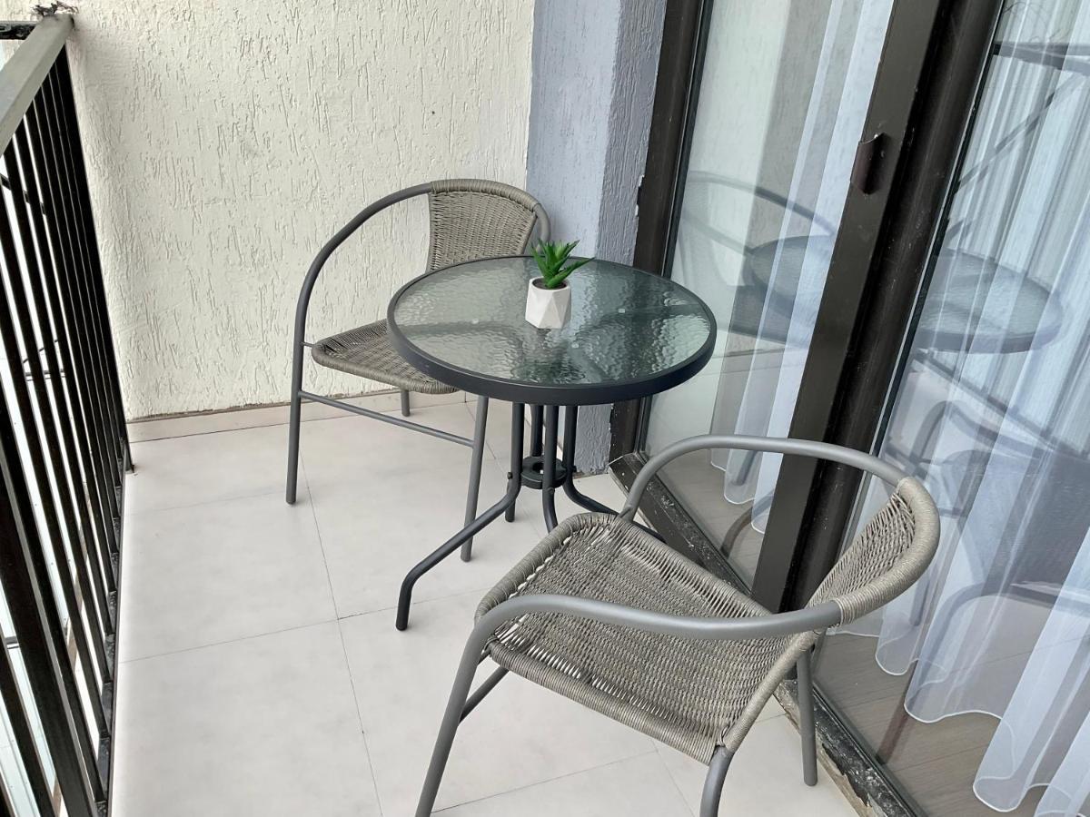 Babi Home Batumi Bagian luar foto