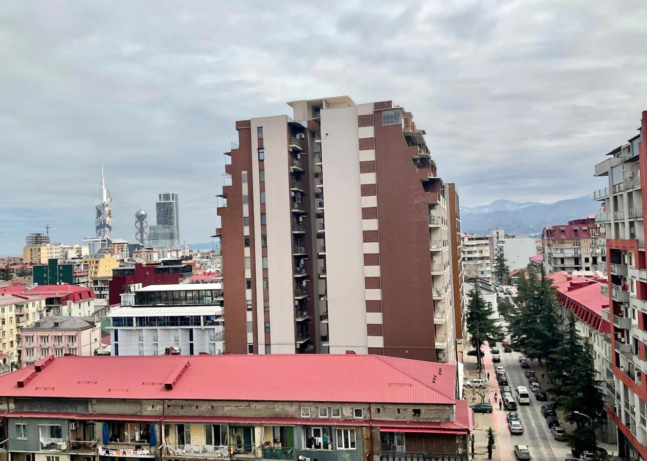 Babi Home Batumi Bagian luar foto