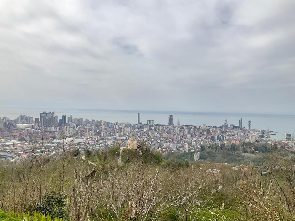 Babi Home Batumi Bagian luar foto