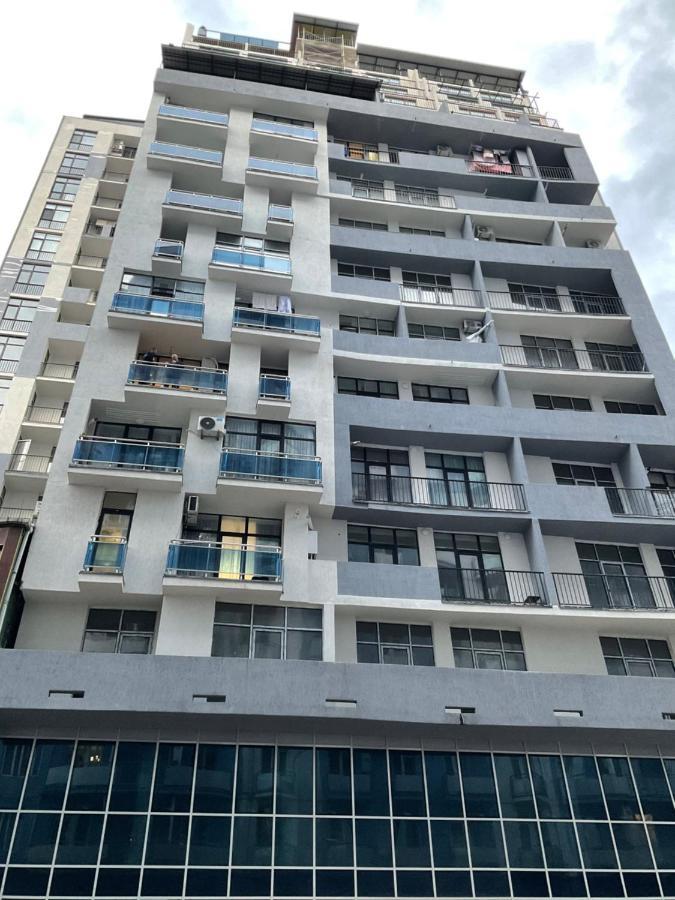 Babi Home Batumi Bagian luar foto